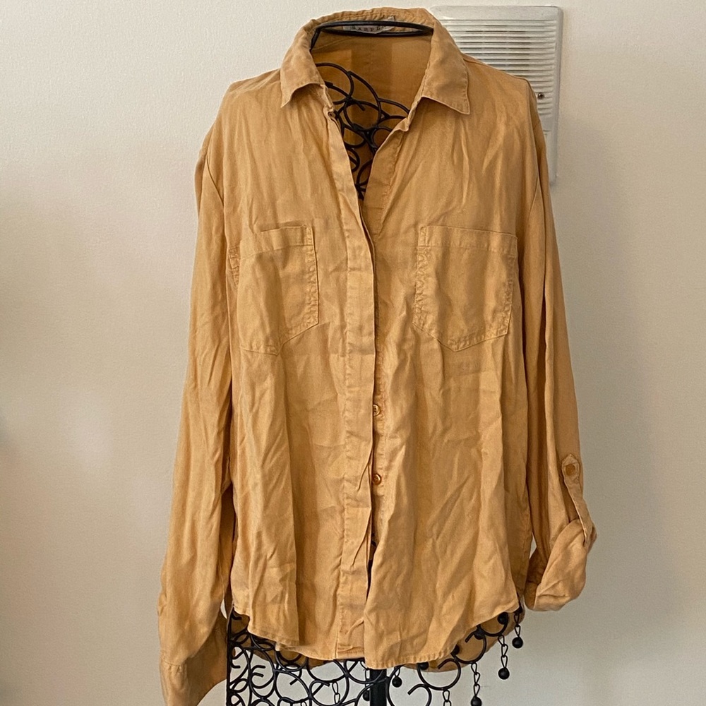 SAFFRON/MUSTARD YELLOW BUTTON UP TOP